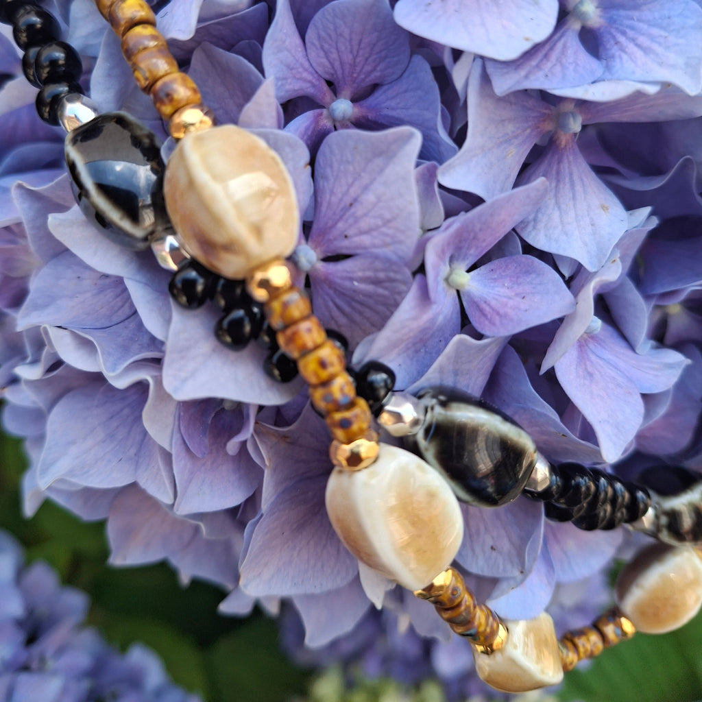Collier Africa Beige