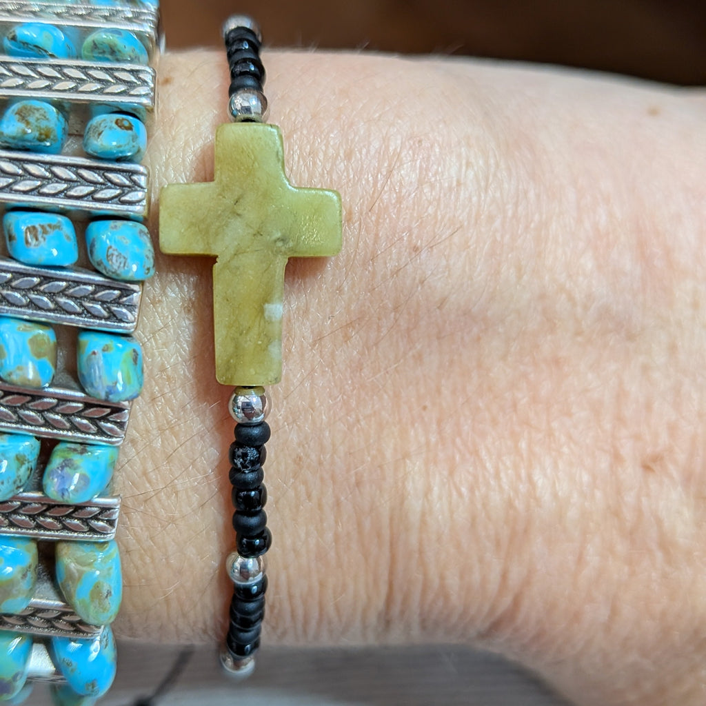 Madonna Noir Argent Croix Verte