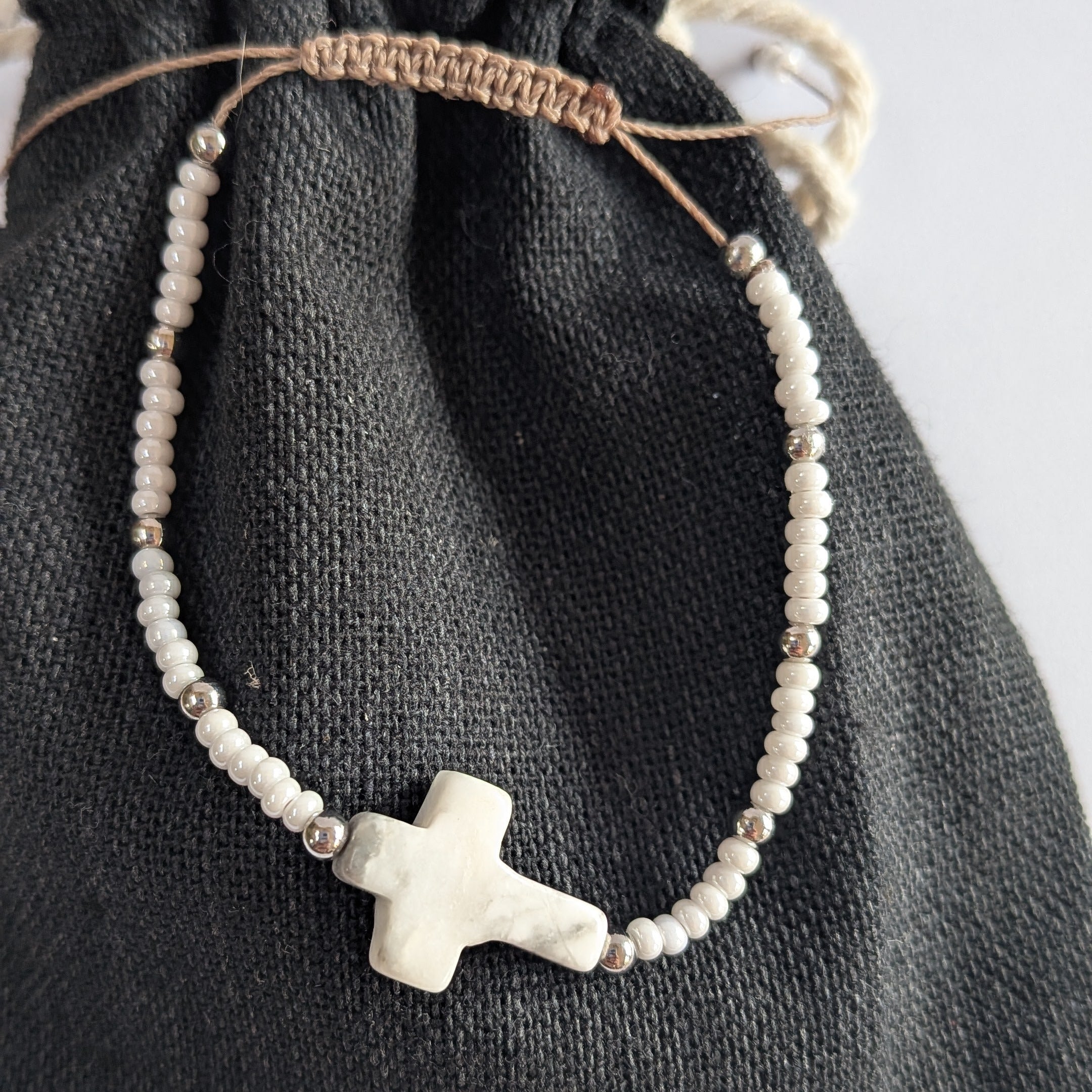 Madonna Blanc et Argent
