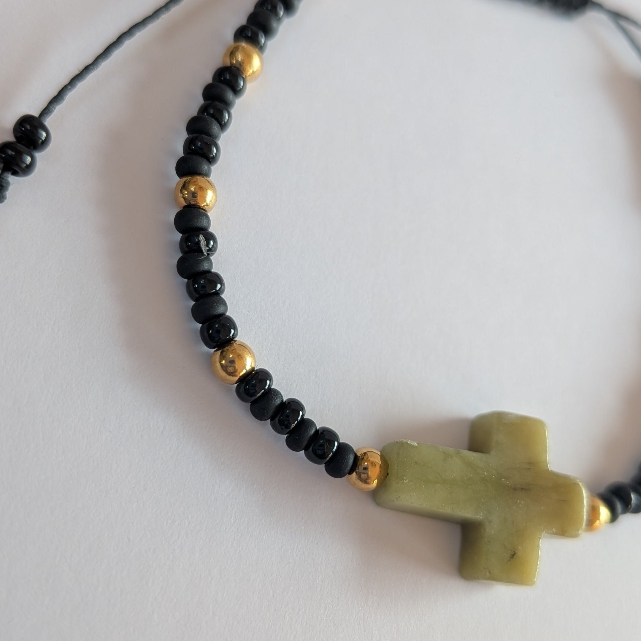 Madonna Noir Doré Croix Verte