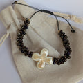 Skadi  Cross Irisé croix beige